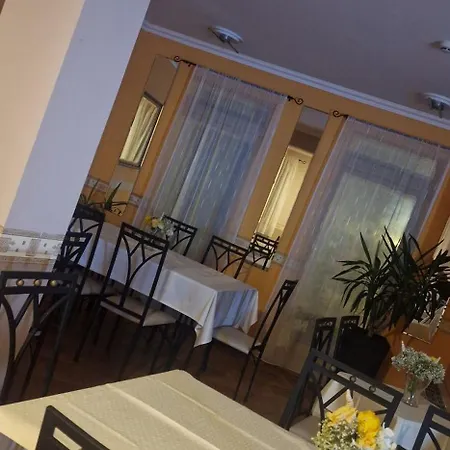 Toscana Étterem és Panzió Bed & Breakfast 3*