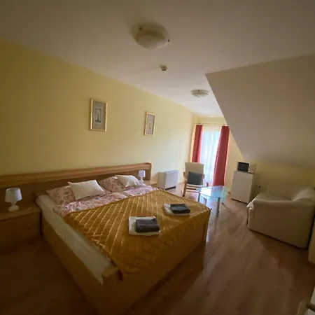 Bed & Breakfast Toscana Étterem és Panzió