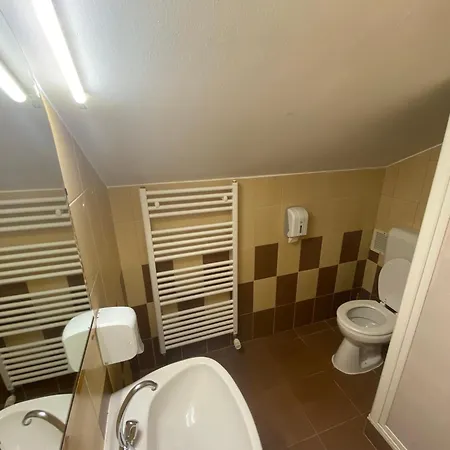 Bed & Breakfast Toscana Étterem és Panzió