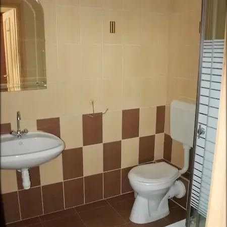 Bed & Breakfast Toscana Étterem és Panzió
