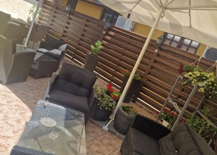 Toscana Panzió Bed and breakfast 3*