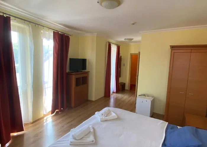 Bed and breakfast Toscana Panzió 3*