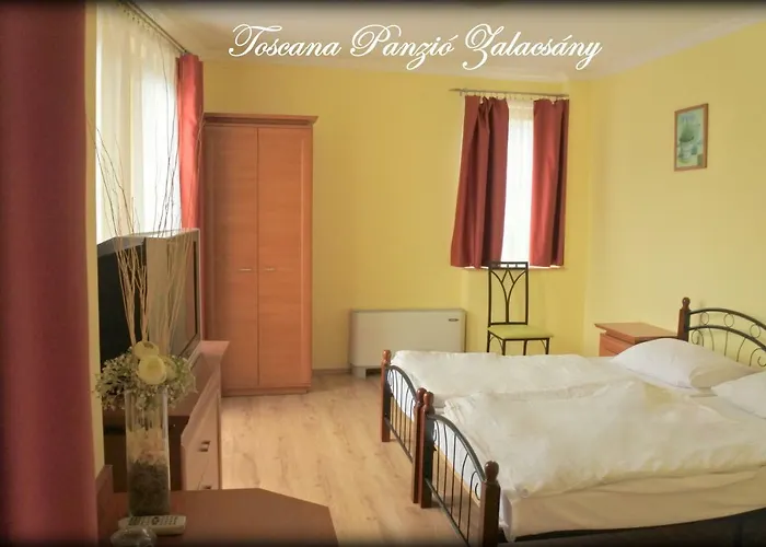 Toscana Panzió Bed and breakfast